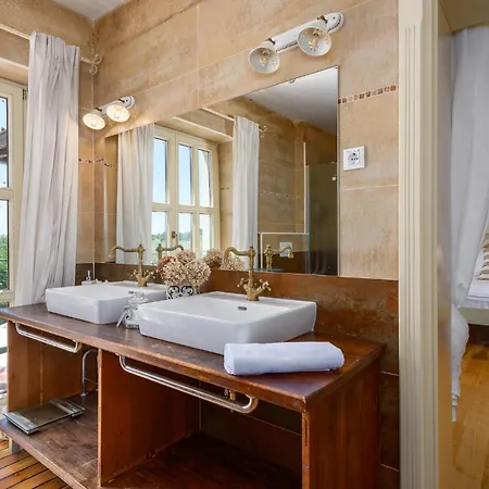 Holiday home Nice Home In Porec With Kitchen *
